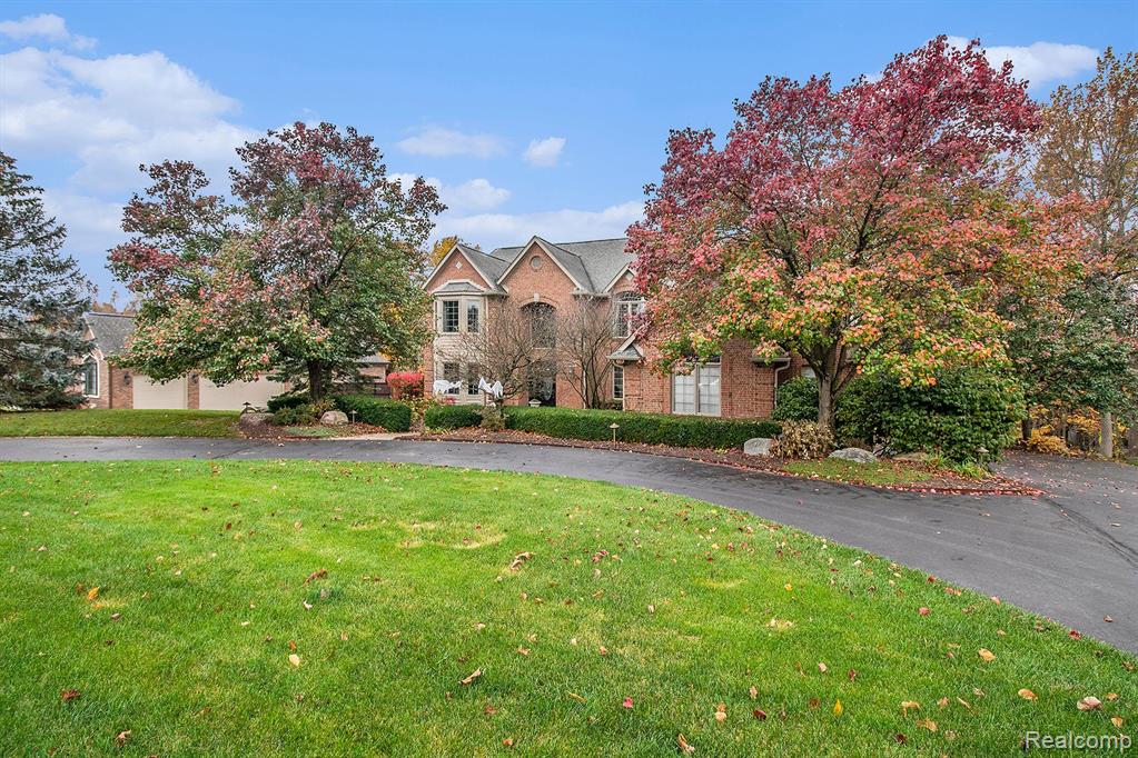 8925 Deerwood Road, Clarkston, MI 48348 — Photo 46