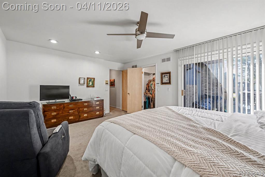 5950 Pinetree Drive, West Bloomfield, MI — Photo 21