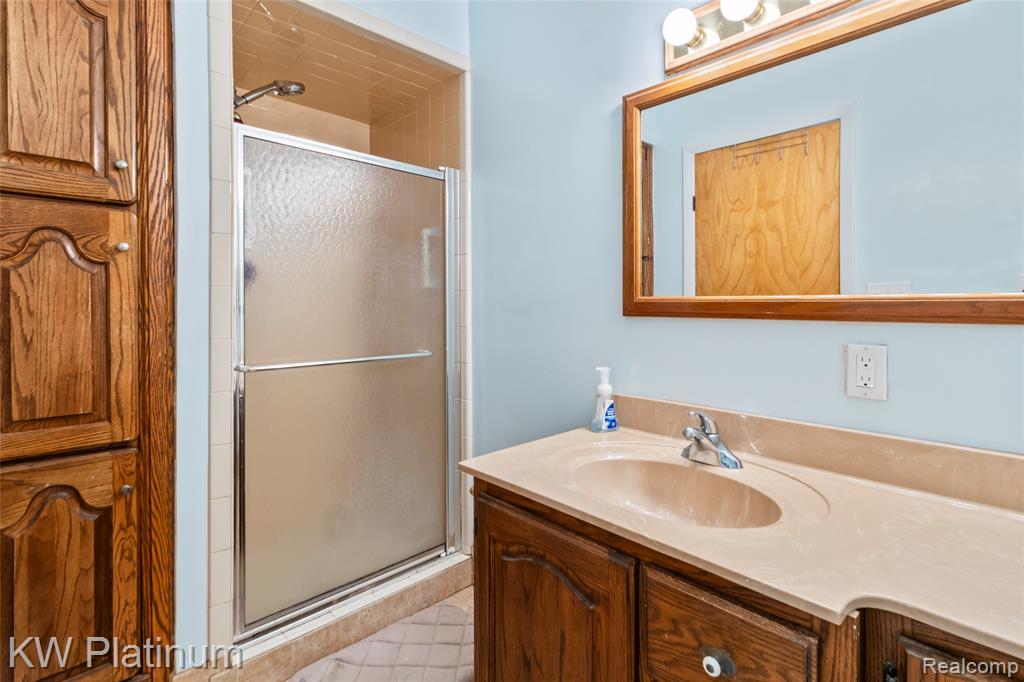 7811 Alexandria Drive, Ira, MI — Photo 26