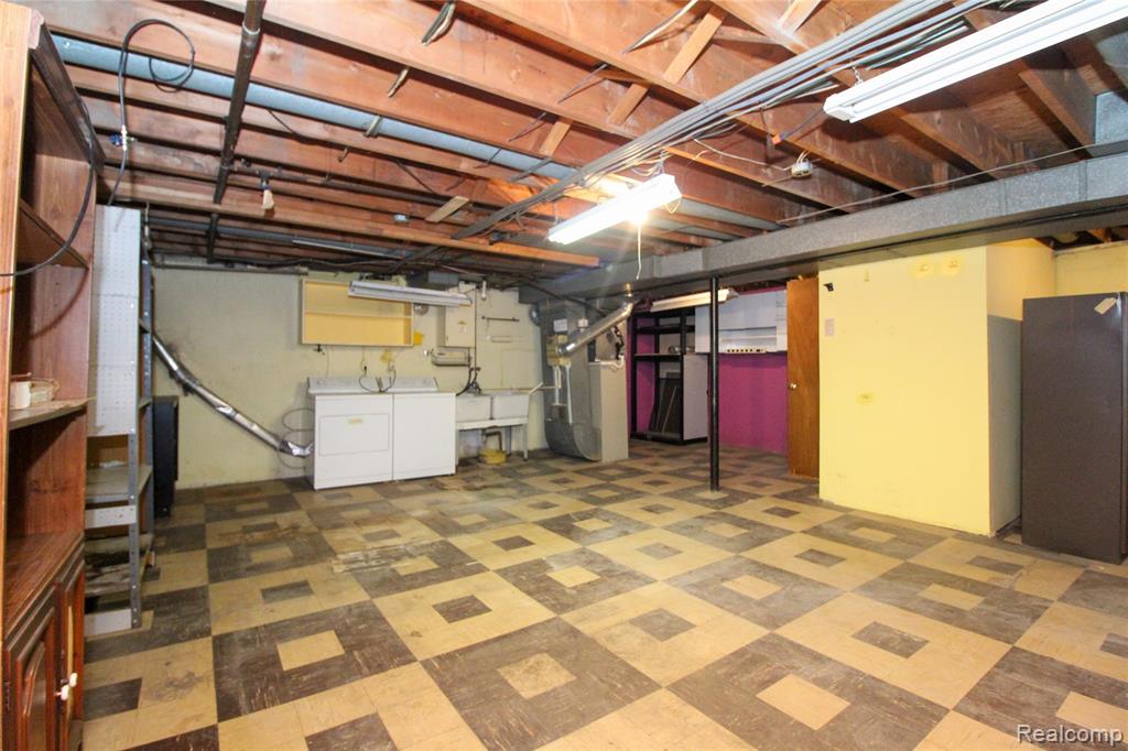 1922 Thornhill Place, Detroit, MI 48207 — Photo 19