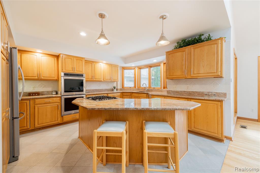 29462 East River Road, Grosse Ile, MI 48138 — Photo 22