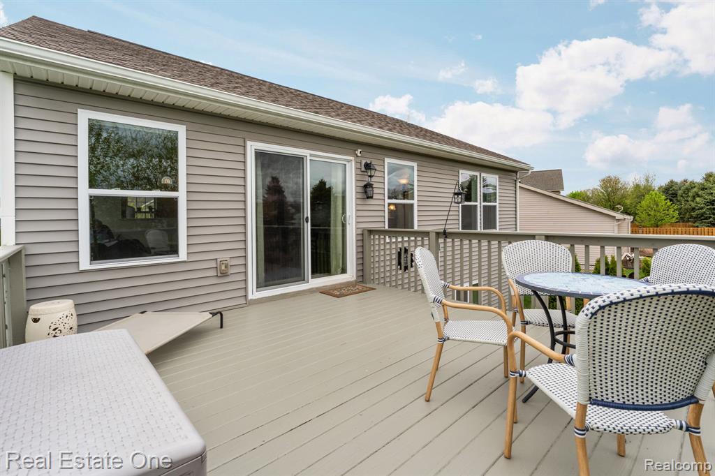 3513 Amber Oaks Drive, Howell, MI 48855 — Photo 49