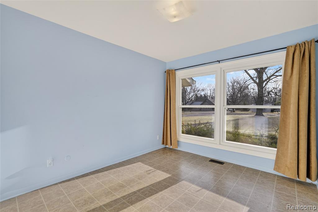 10960 Heather Lane, Whitmore Lake, MI 48189 — Photo 19