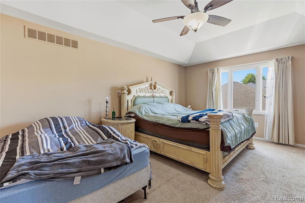 50426 Chief Drive, Macomb, MI 48044 — Photo 26