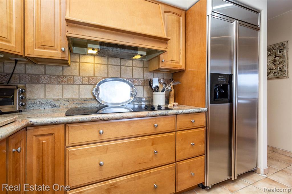 10215 Mill Pointe Drive, Goodrich Vlg, MI — Photo 22