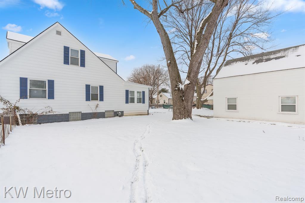 8135 REPUBLIC Avenue, Warren, MI 48089 — Photo 46