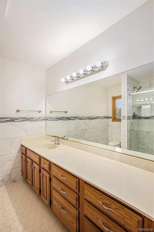 5215 Sunlyn Drive, Grand Blanc, MI 48439 — Photo 23
