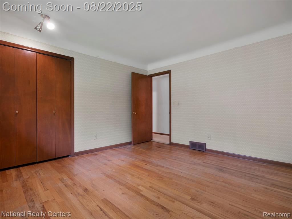 6525 Norton Drive, Troy, MI 48085 — Photo 21