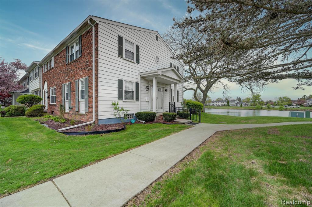 19824 IRONGATE, Northville, MI 48167 — Photo 3