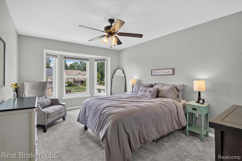 15156 Oak Valley Lane, Monroe, MI 48161 — Photo 31