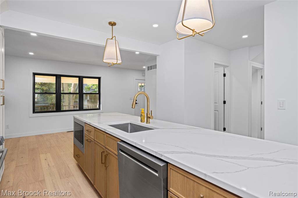 36 Woodward Heights Boulevard, Pleasant Ridge, MI — Photo 13