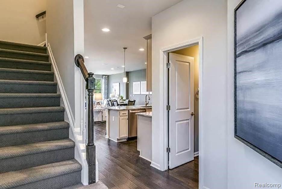 43591 CHANCELLOR LANE, Novi, MI — Photo 14