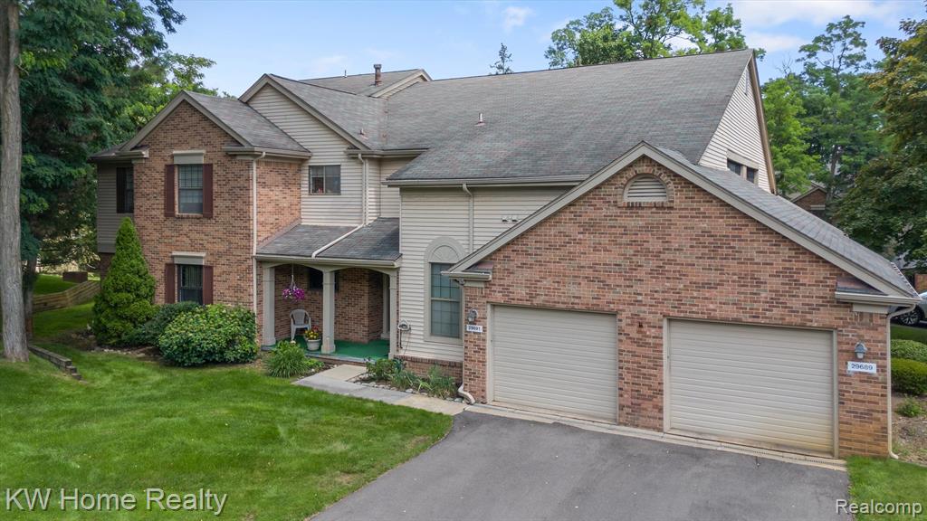 29691 Pine Ridge Circle, Farmington Hills, MI 48331 — Photo 3