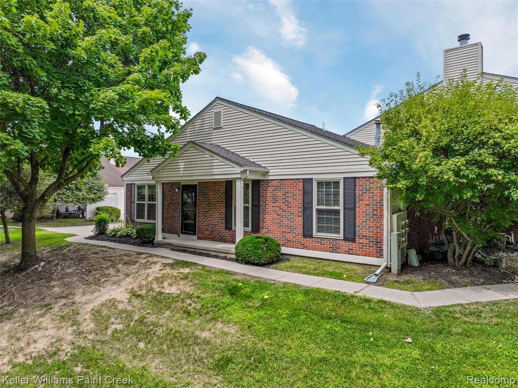7617 Woodview Drive, 48, Waterford, MI 48327 — Photo 3