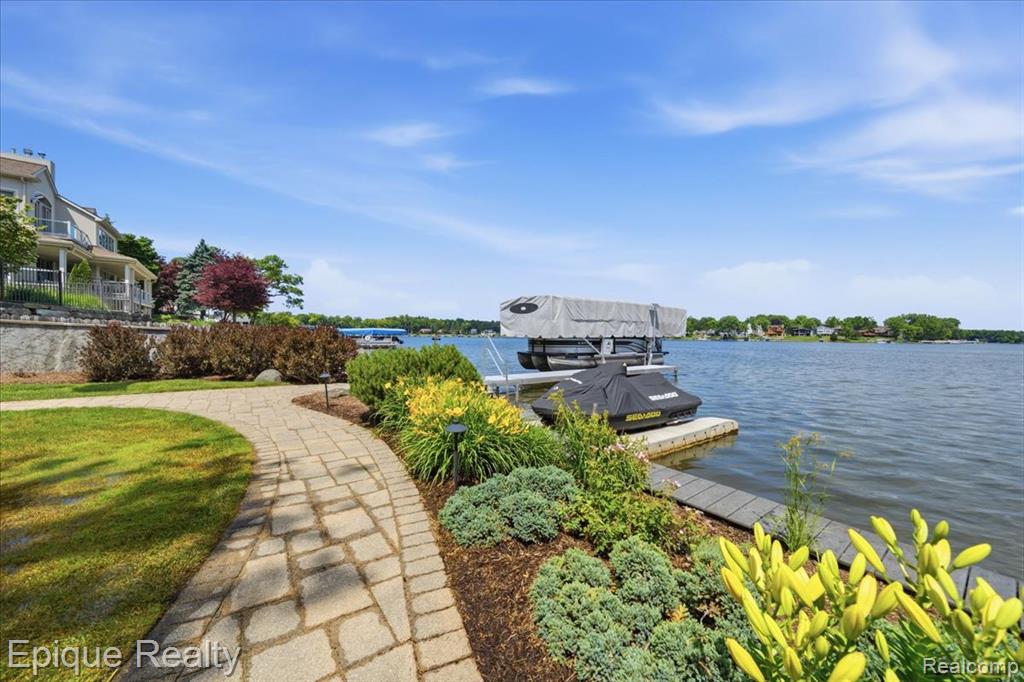 4312 Sashabaw Road, Waterford, MI 48329 — Photo 82