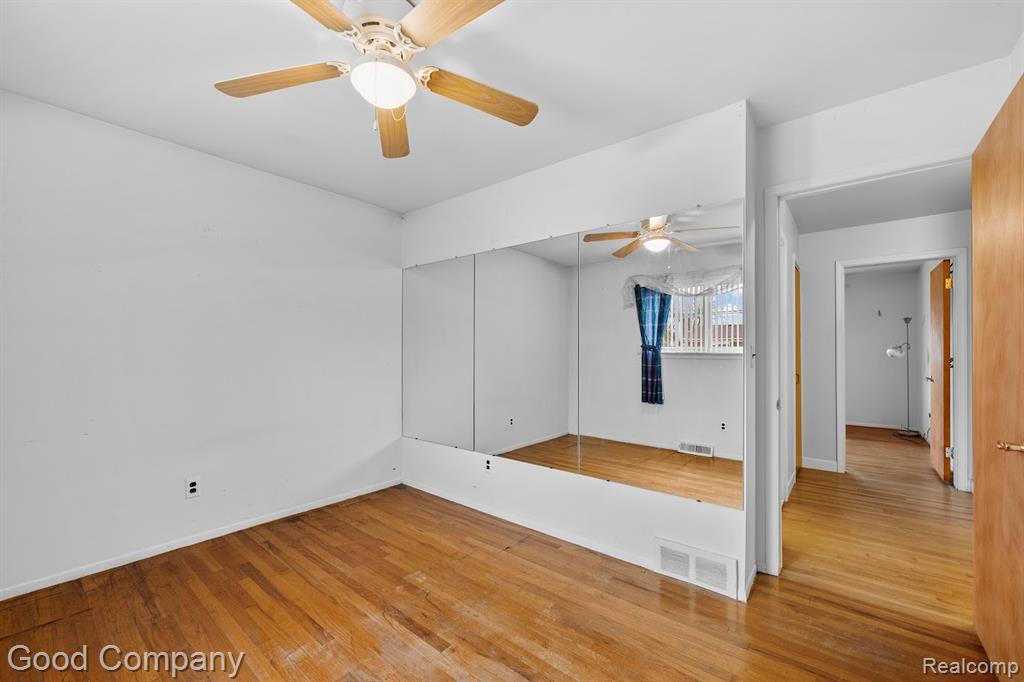 4215 Nickolas Drive, Sterling Heights, MI 48310 — Photo 17