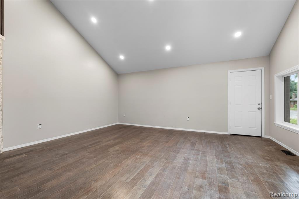24790 Ashley Court, Redford, MI 48239 — Photo 11