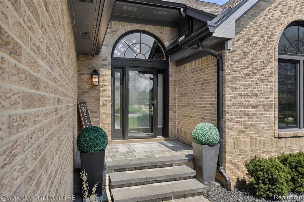 22844 Indianwood Drive, South Lyon, MI 48178 — Photo 6