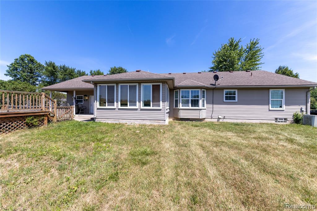 27750 Bell Road, New Boston, MI 48164 — Photo 22