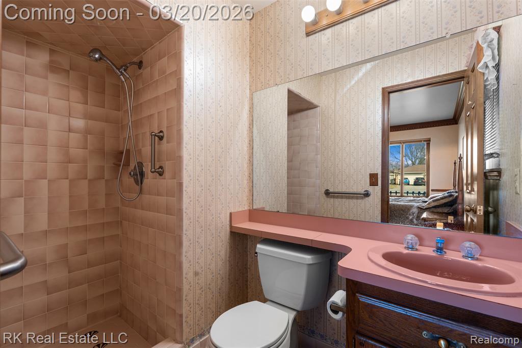 41319 Julie Court, Clinton Twp, MI 48038 — Photo 20