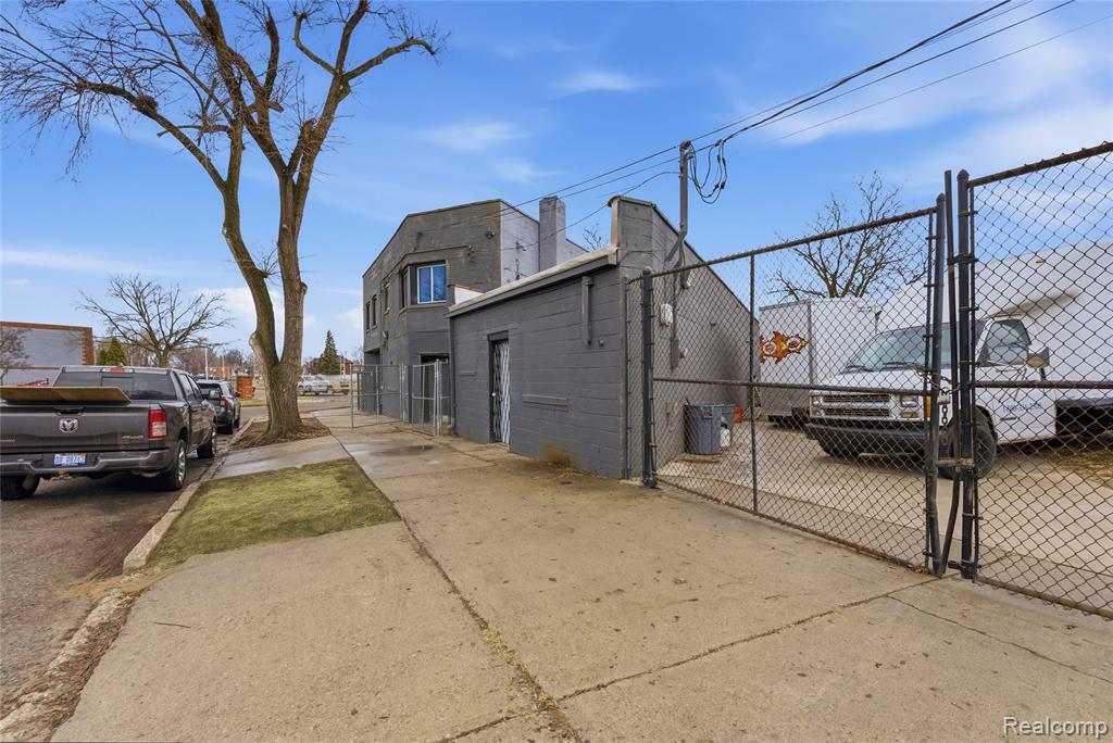 16676 James Couzens, Detroit, MI 48221