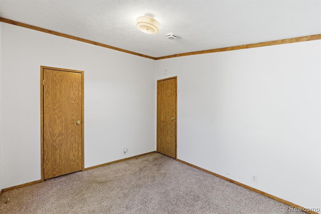 990 Voorheis Road, Waterford, MI 48328 — Photo 15