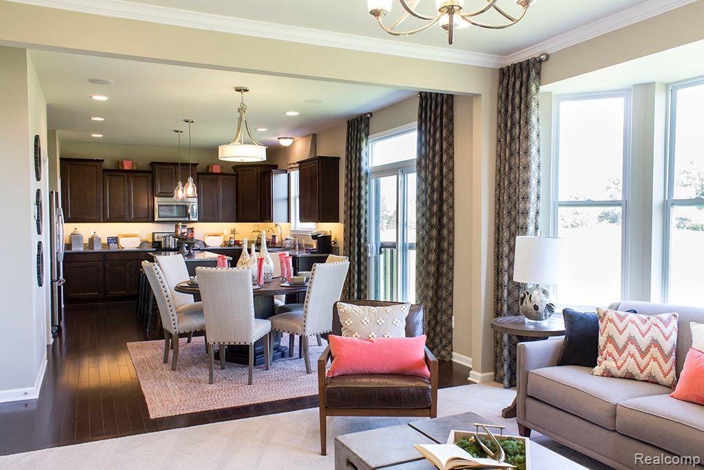 6133 S TRAILWOODS Drive, Ann Arbor, MI 48103 — Photo 13
