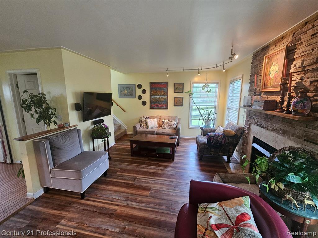 1451 ASHLYN Court, Fowlerville, MI 48836 — Photo 28