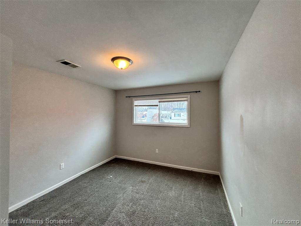 7224 Jackson Avenue, Warren, MI 48091 — Photo 12