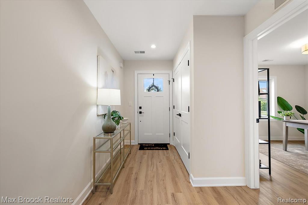 386 Notre Dame Street, Grosse Pointe, MI 48230 — Photo 3
