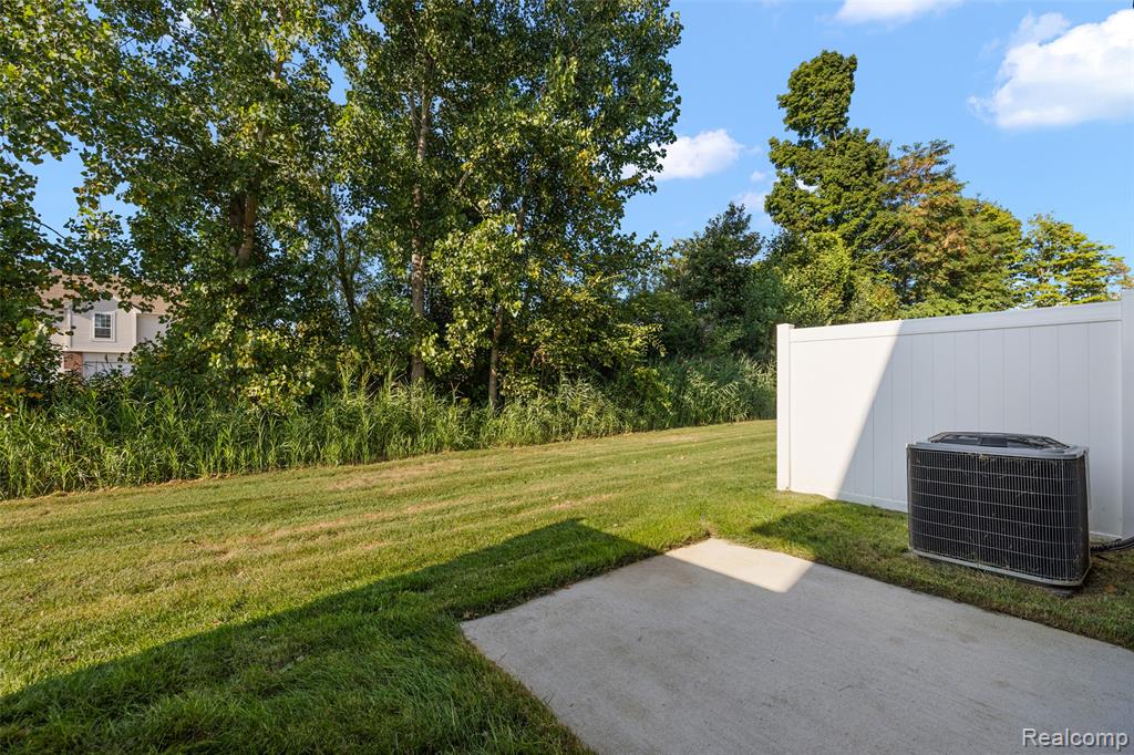 51402 Tides Drive, New Baltimore, MI — Photo 46