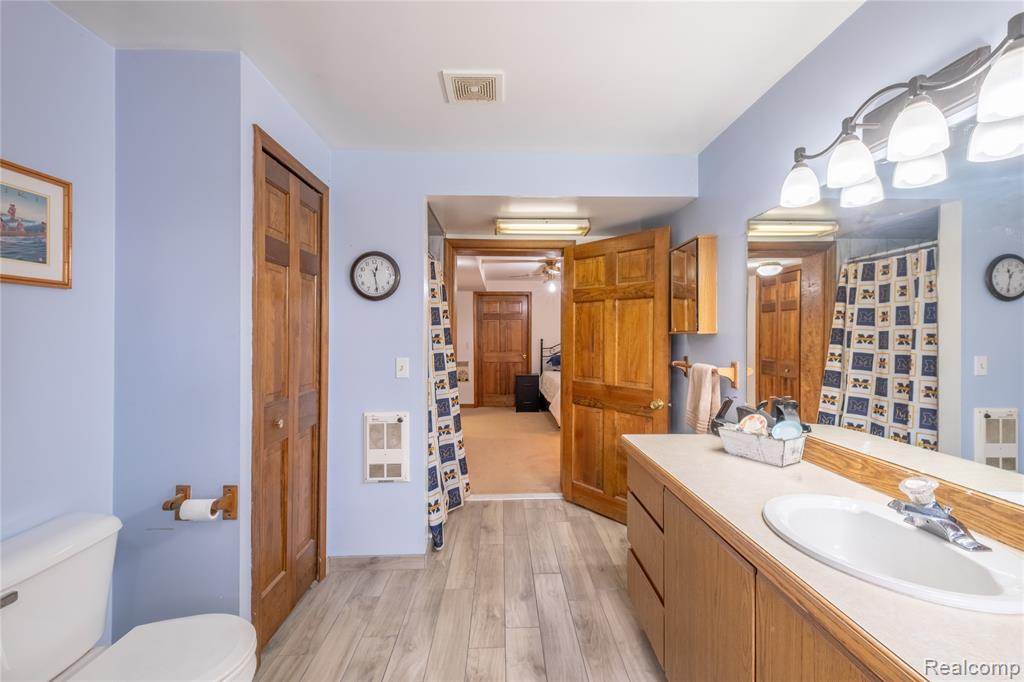 1704 Lakewood Circle, Lapeer, MI, 48446