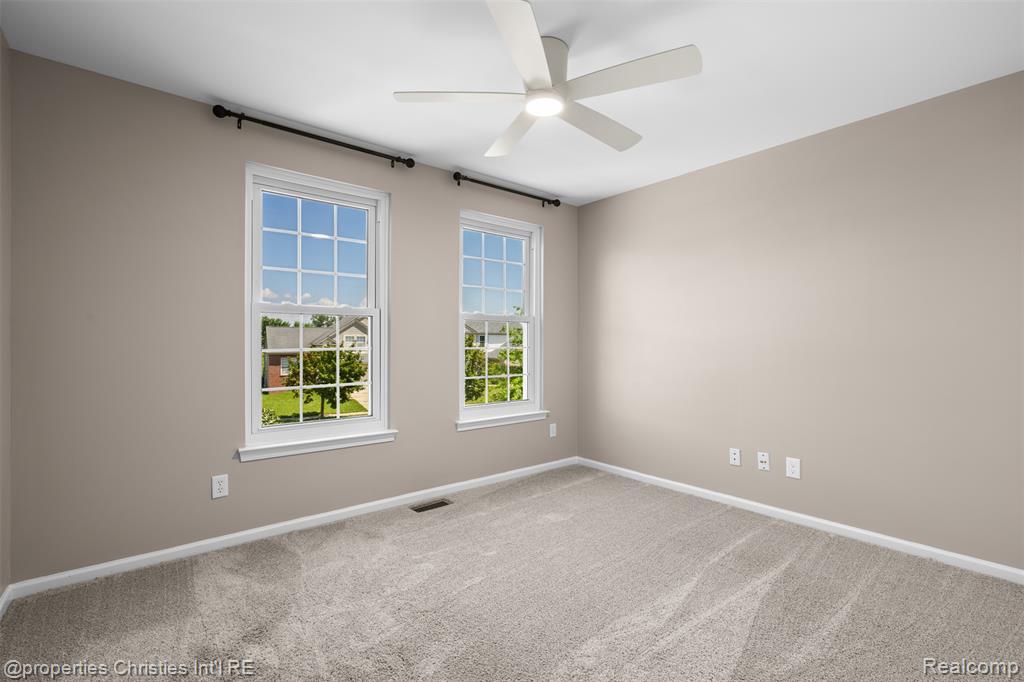 9670 Wexford Drive, Ypsilanti, MI 48198 — Photo 45