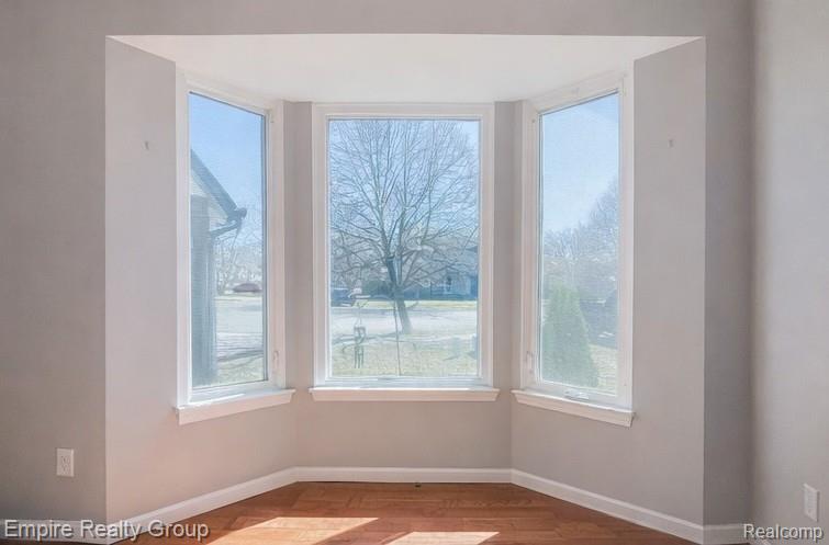 5925 Northridge Circle, Waterford, MI 48327 — Photo 9
