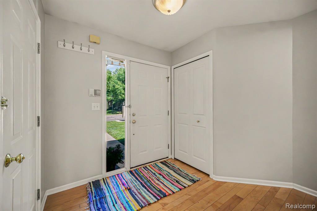 1390 Patricia Avenue - Photo 4