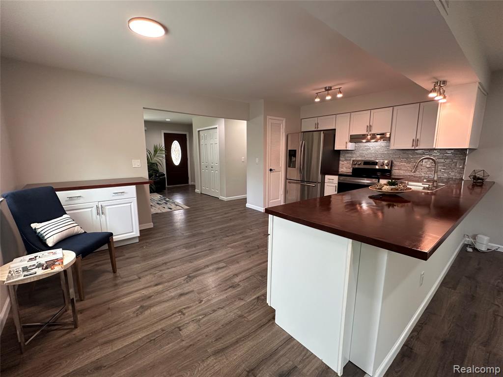 8706 Cologne Drive, Sterling Heights, MI 48314 — Photo 8