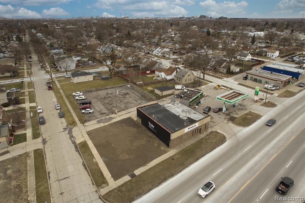 722 Southfield Road, Lincoln Park, MI 48146 — front exterior
