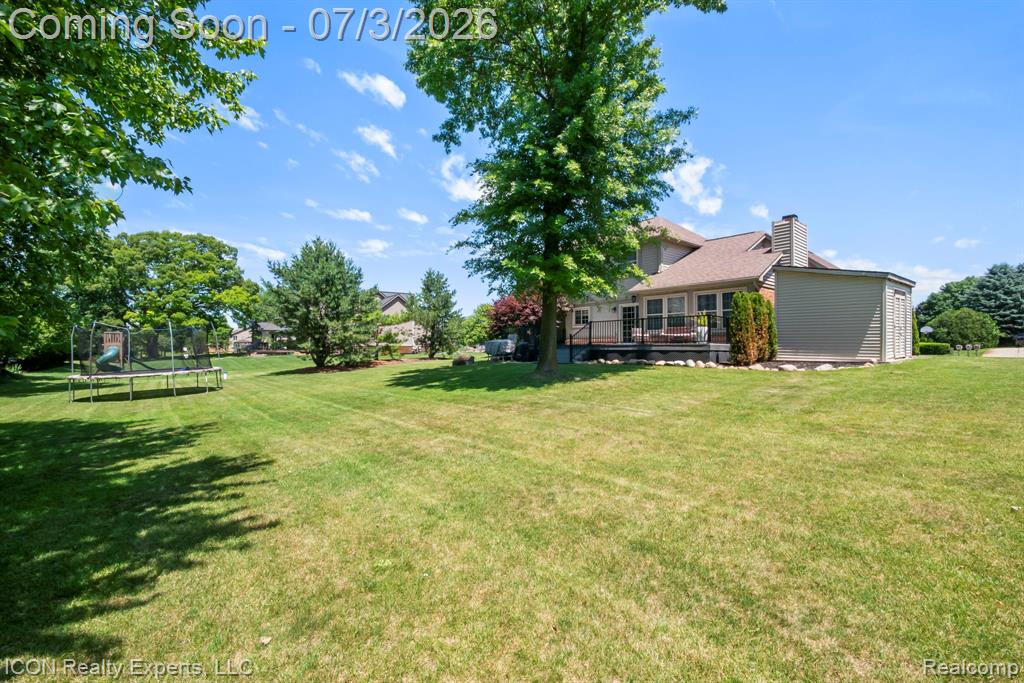 11016 Pembrooke Circle, South Lyon, MI 48178 — Photo 48