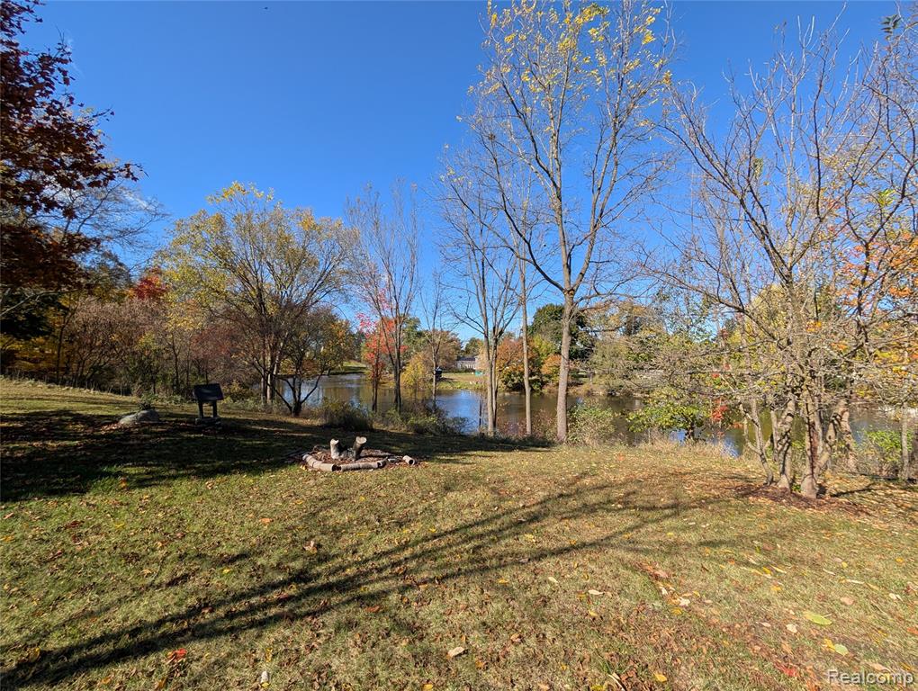 6353 Perry Road, Grand Blanc, MI 48439 — Photo 6