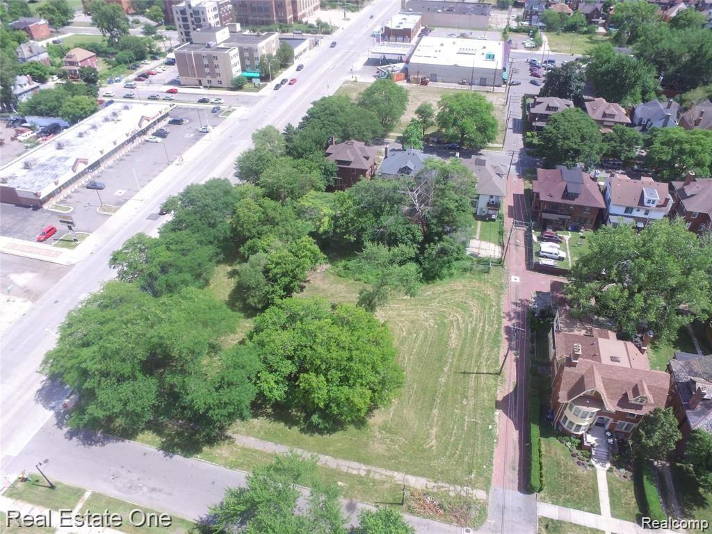 35 EDISON Street, Detroit, MI 48202