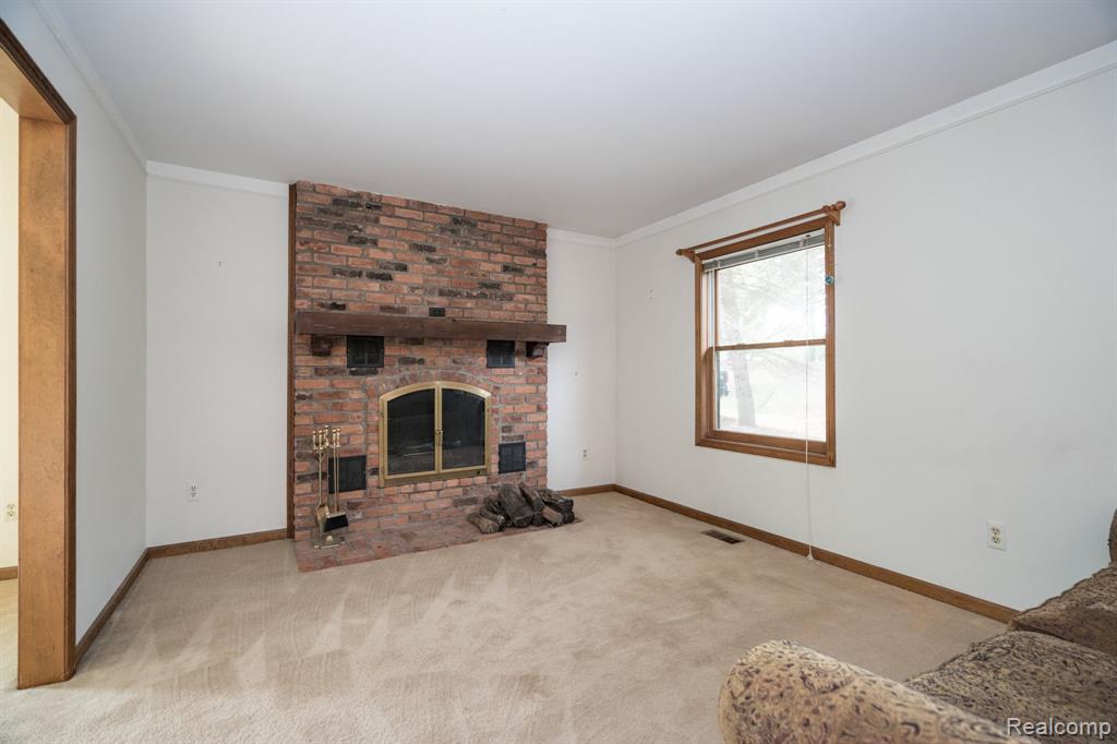 906 Dahlia Lane, Rochester Hills, MI 48307 — Photo 10