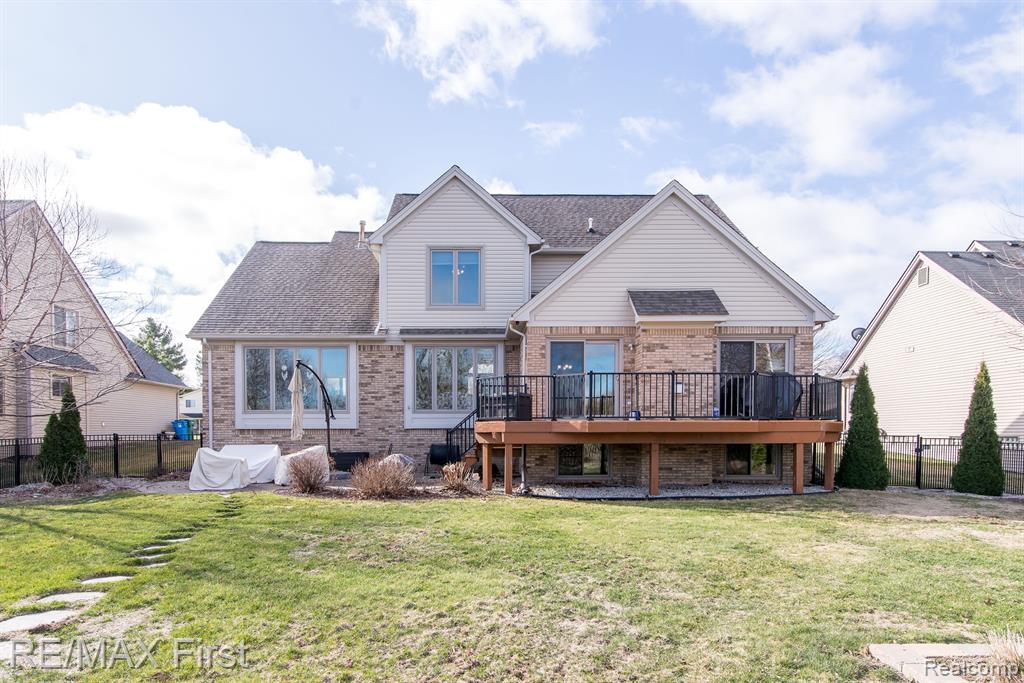 8598 GOLF LANE Drive, Commerce Twp, MI 48382 — Photo 6