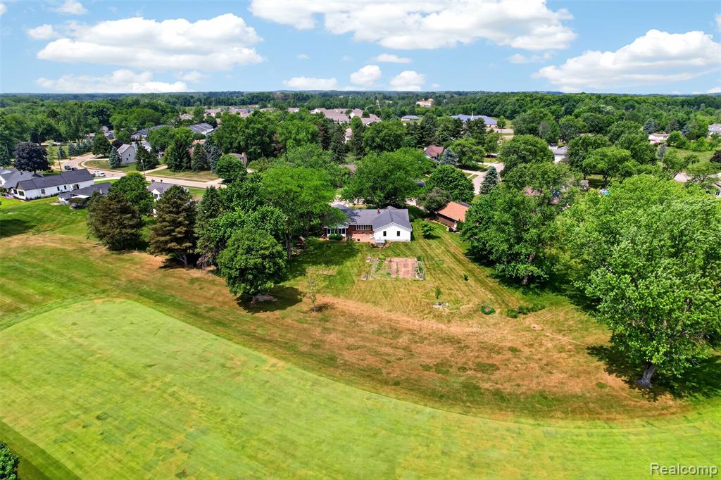 1330 Meadow Green Lane, Linden, MI 48451 — Photo 46