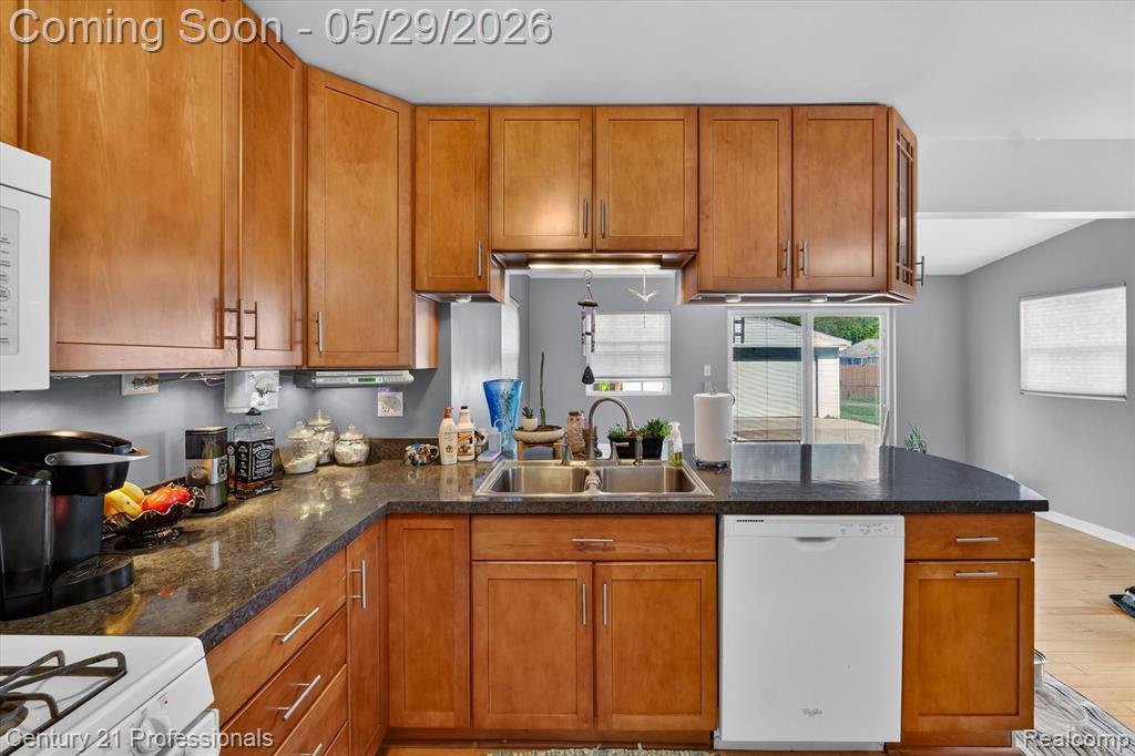 7414 Gilman Street, Westland, MI — Photo 10