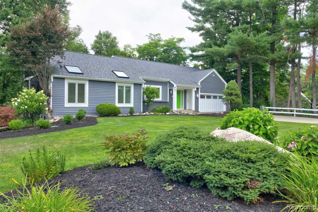 2973 Thorncrest Drive SE, Grand Rapids, MI 49546 — Photo 2