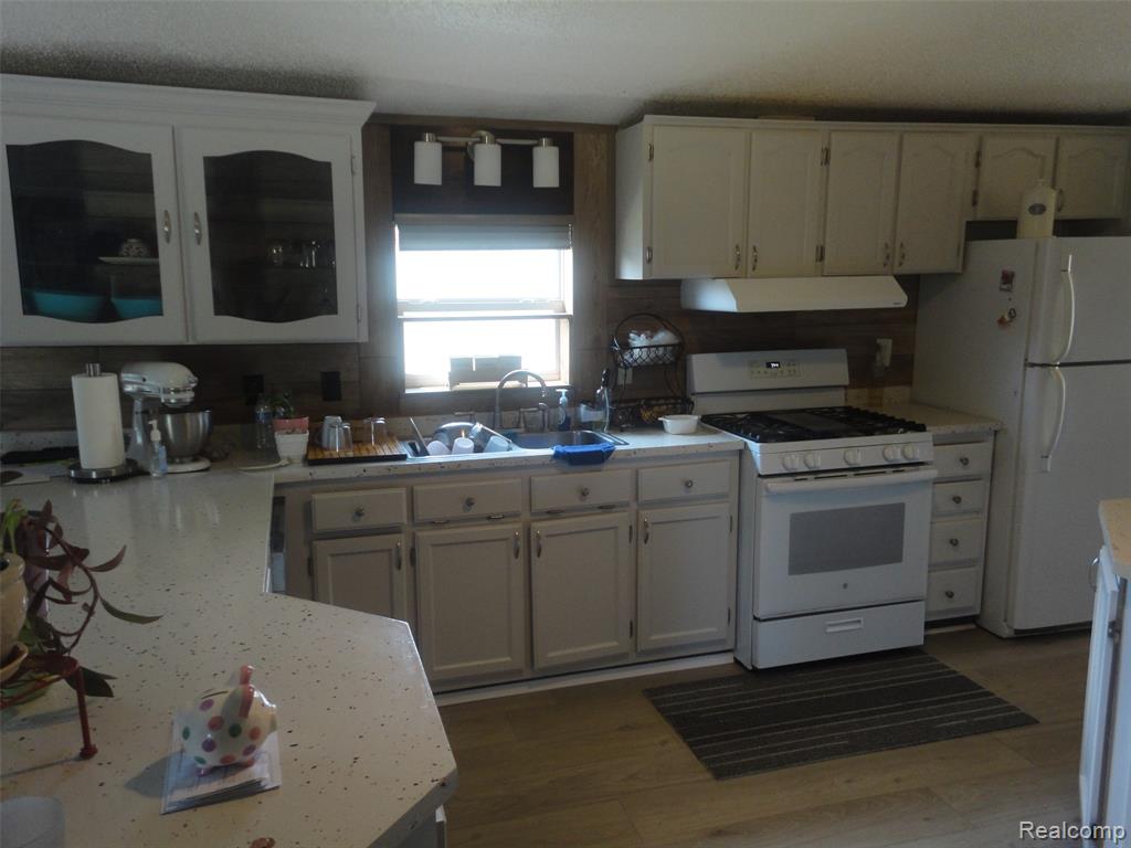 141 Concord, Adrian, MI 49221 — Photo 7