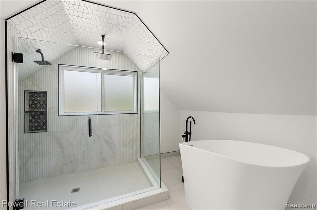 6837 Hatchery Road, Waterford, MI 48327 — Photo 44