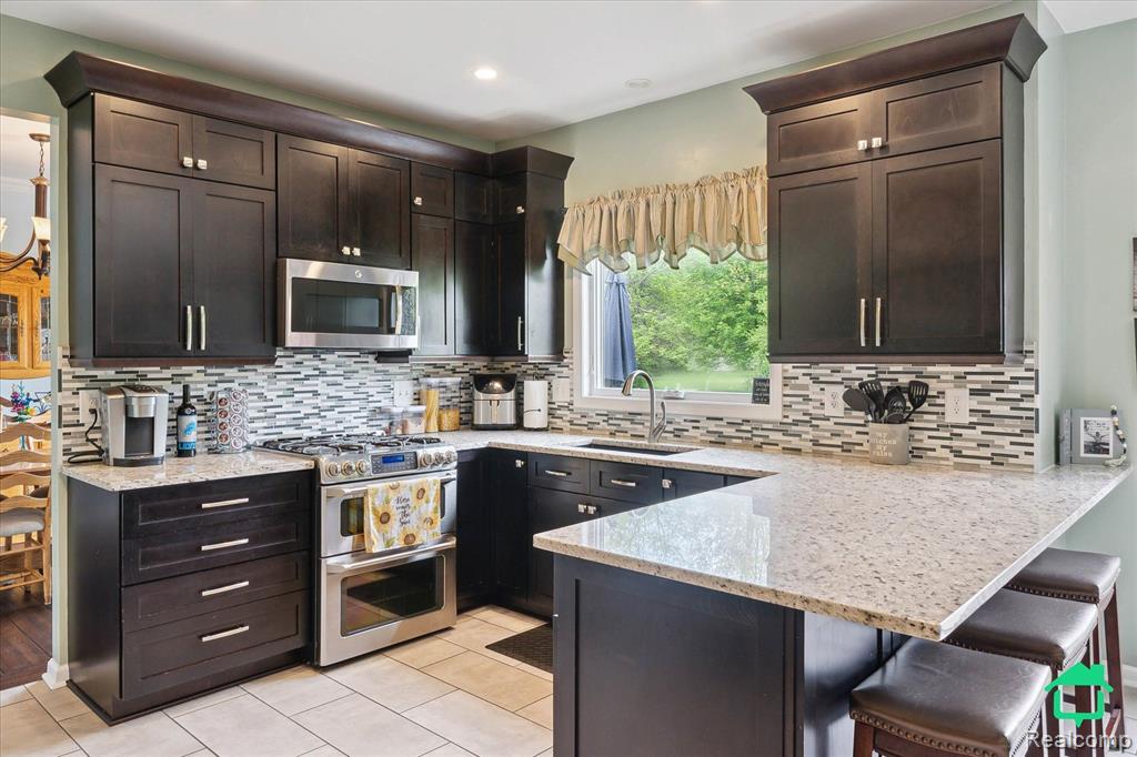 48578 WILDROSE Drive, Canton, MI 48187 — Photo 11