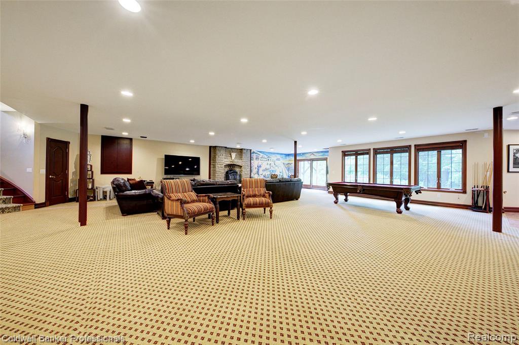 4546 Forest Edge Lane, West Bloomfield, MI 48323 — Photo 75