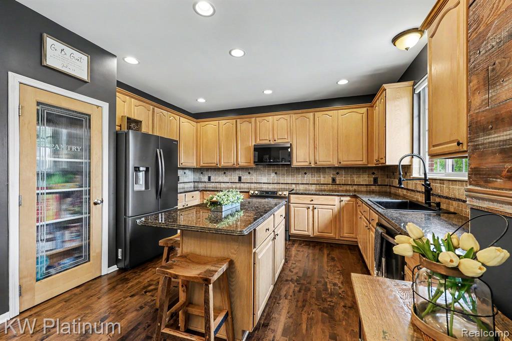 4296 Scott B Drive, St. Clair, MI 48079 — Photo 14
